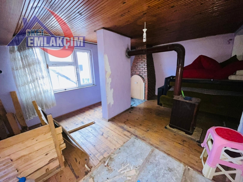 KAVAKLIK MAHALLESİNDE ANAYOLA 100M MESAFEDE SATILI