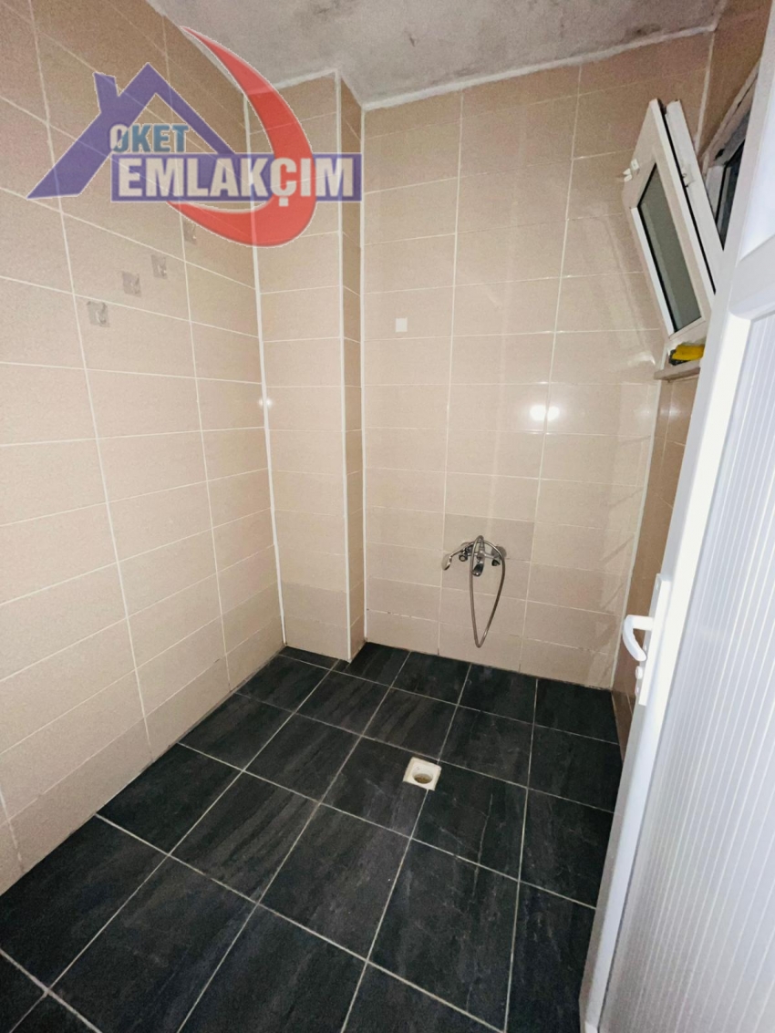 KAVAKLIK MAHALLESİNDE KİRALIK 2+1 DAİRE