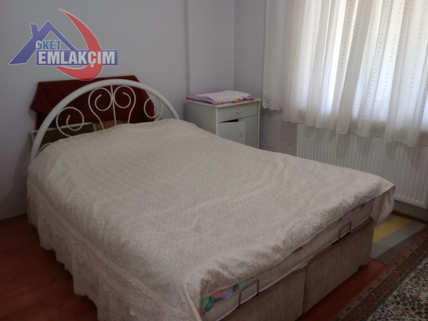 DIŞ ÇEŞME MEVKİNDE EŞYALI KİRALIK 3+1 DAİRE