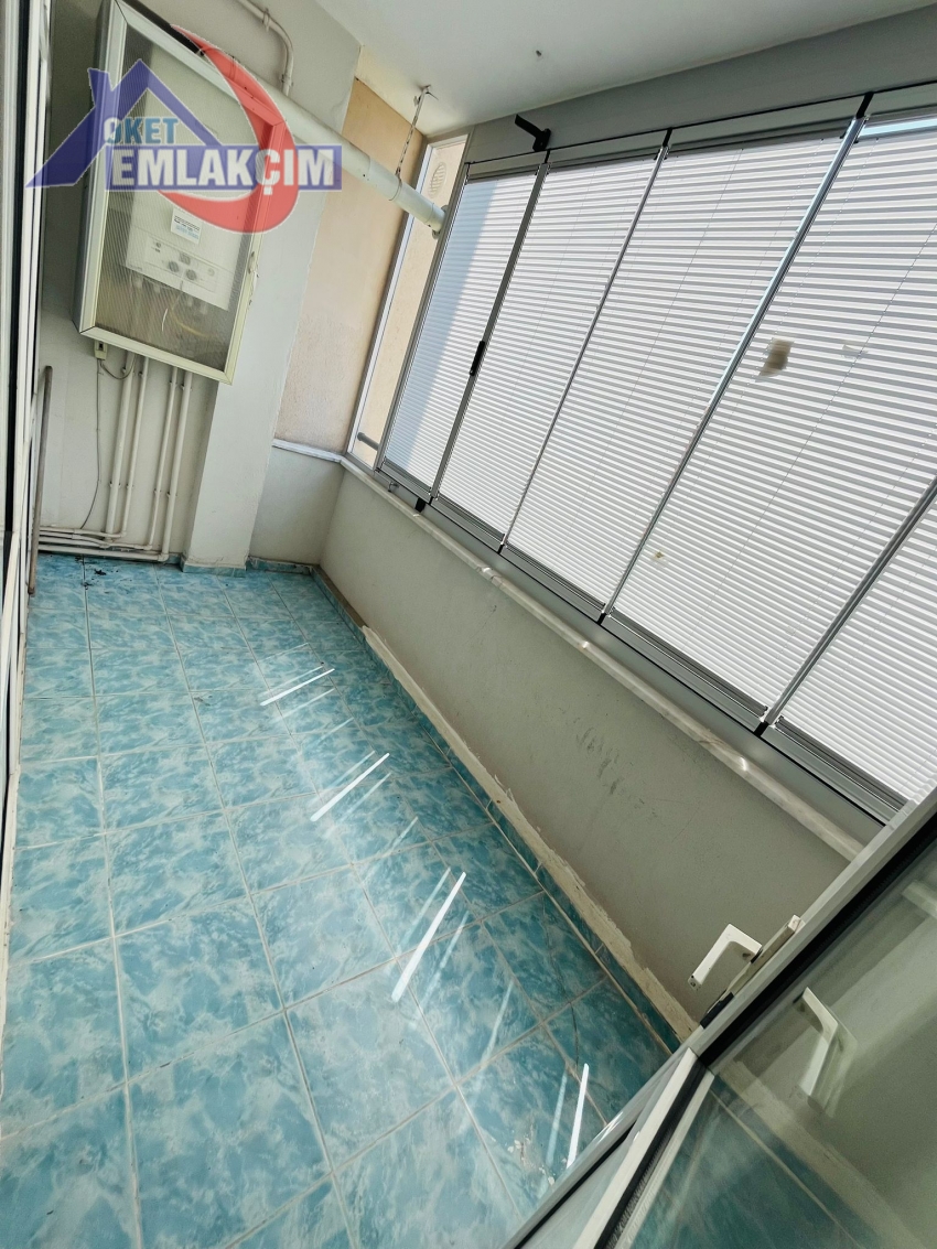 AKARCADA SİTE İÇERİSİNDE SATILIK 3+1 DAİRE