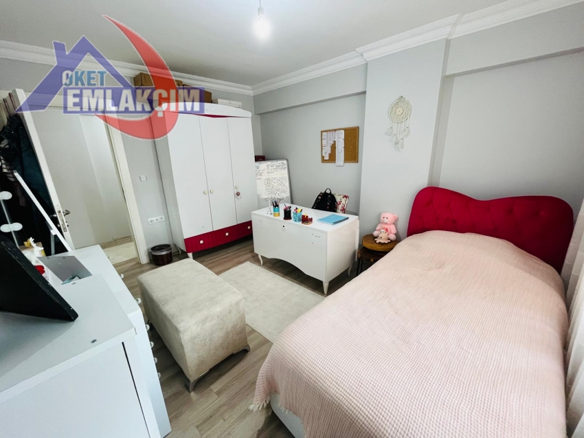 EMLAKÇIM OKET’TEN PARK MAZARADA SATILIK 3+1 