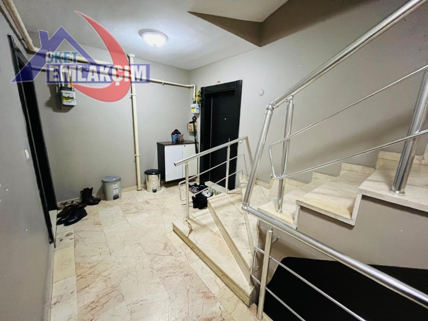 EMLAKÇIM OKET’TEN PARK MAZARADA SATILIK 3+1 