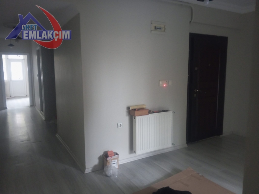 ELMATEPE MAHALLESİNDE KİRALIK 4+1 DAİRE