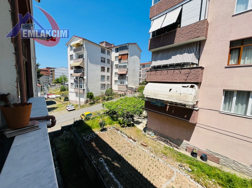 AKARCADA SİTE İÇERİSİNDE SATILIK 3+1 DAİRE