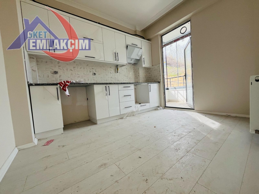 FAKÜLTE MEVKİNDE YATIRIMA UYGUN SIFIR 1+1 SATILIK 
