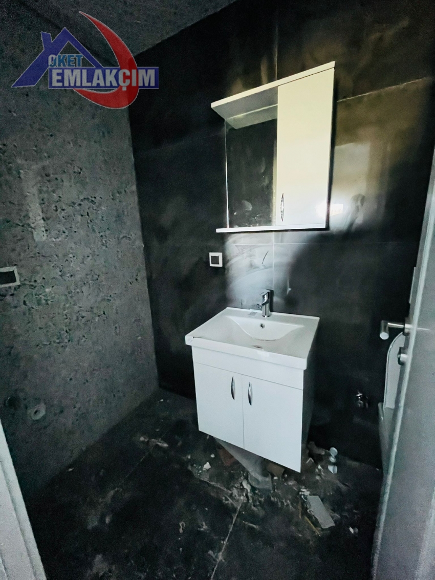 BAĞLIK MAH AÇIK HAVUZA SAHİP 2+1 LÜKS DAİRE