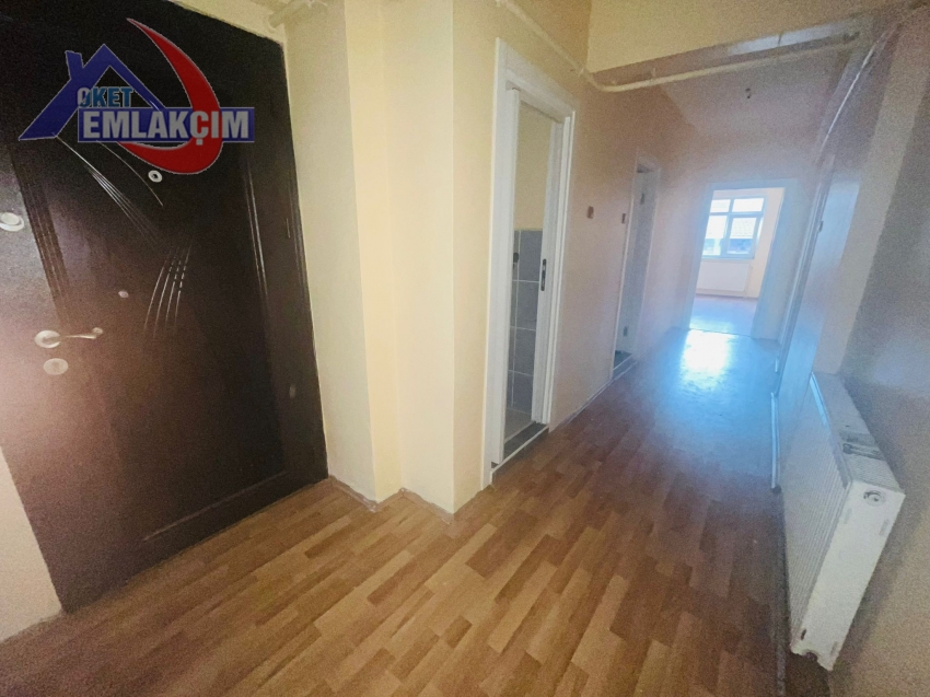 ERDEMİR CADDESİ ÜZERİNDE 3+1 KİRALIK DAİRE