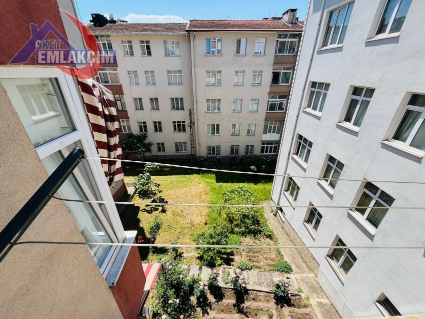 AKARCADA SİTE İÇERİSİNDE SATILIK 3+1 DAİRE