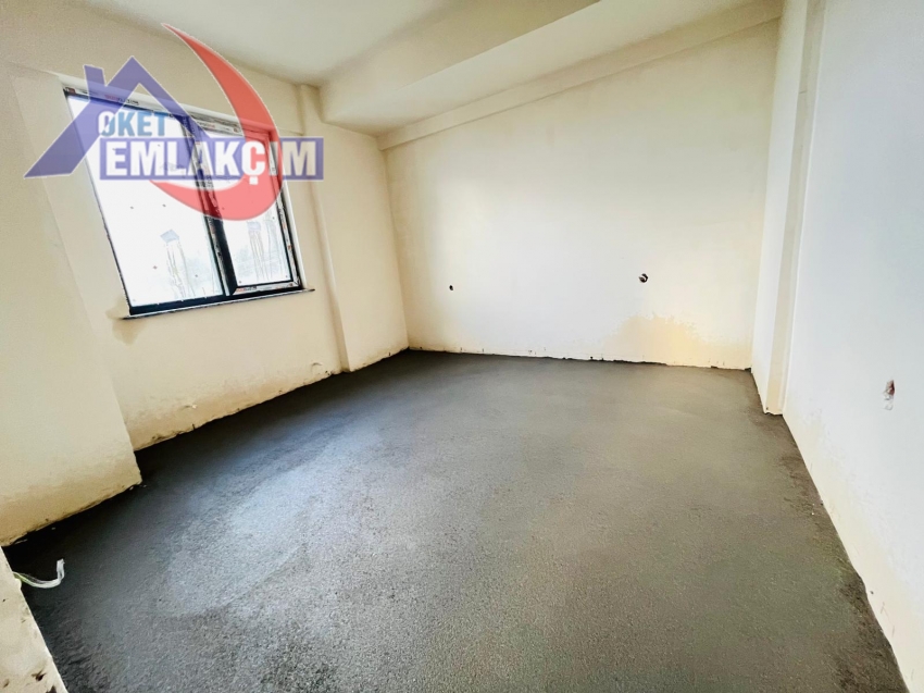 KEPEZ UYUYAN GÜZEL MEVKİNDE SATILIK SIFIR 1+1 DAİR