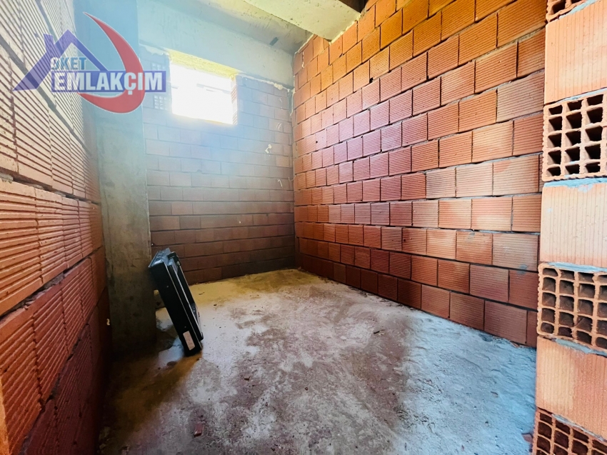 DAĞ EVLERİ MEVKİNDE 1+1 SATILIK FIRSAT DAİRE