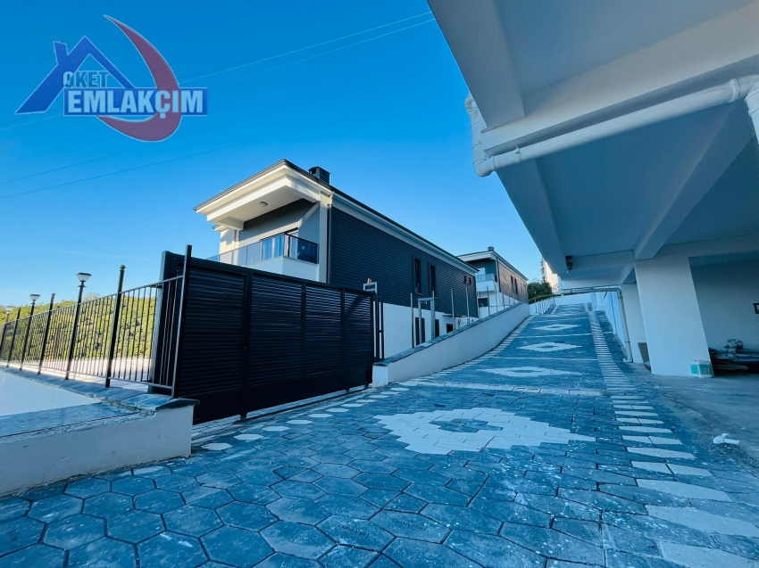 BAĞLIK MAH AÇIK HAVUZA SAHİP 2+1 LÜKS DAİRE
