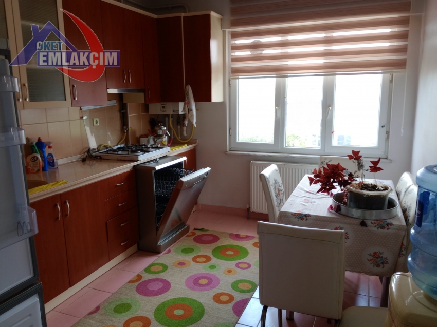 DIŞ ÇEŞME MEVKİNDE EŞYALI KİRALIK 3+1 DAİRE