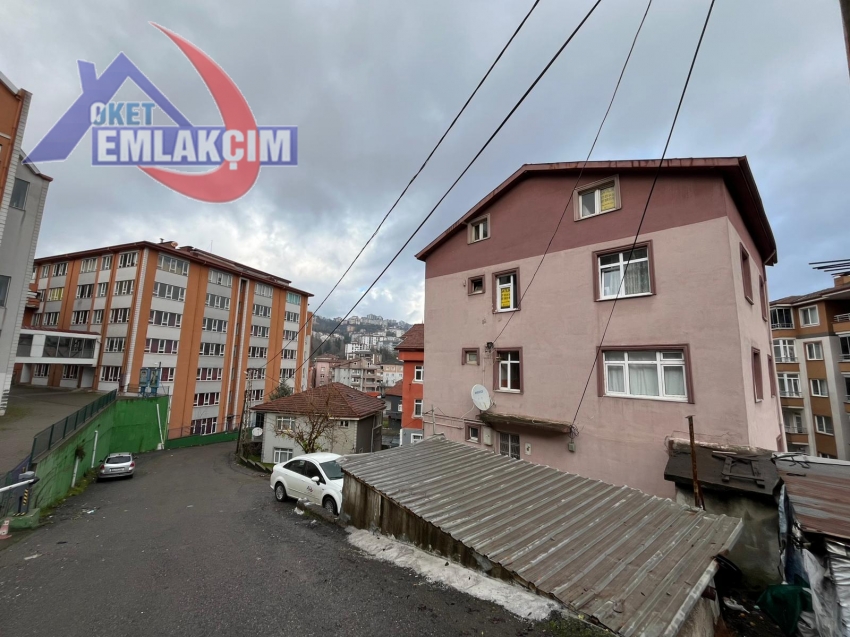 KAVAKLIK MAHALLESİNDE ANAYOLA 100M MESAFEDE SATILI