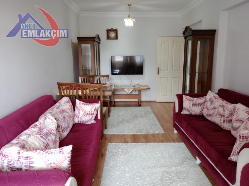 DIŞ ÇEŞME MEVKİNDE EŞYALI KİRALIK 3+1 DAİRE