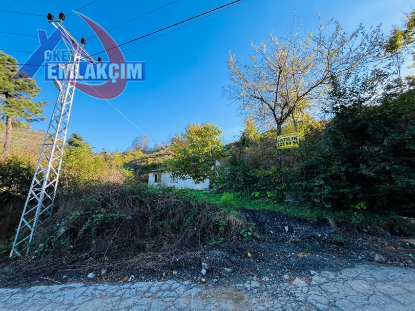 KANDİLLLİ AÇIK HAVA SOKAKTA SATILIK ARSA