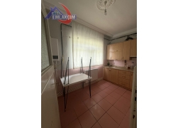 KIŞLA MEVKİNDE İŞÇİLER İÇİN UYGUN KİRALIK BİNA