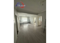 KIŞLA MEVKİNDE İŞÇİLER İÇİN UYGUN KİRALIK BİNA