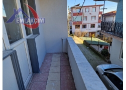 KIŞLA MEVKİNDE İŞÇİLER İÇİN UYGUN KİRALIK BİNA