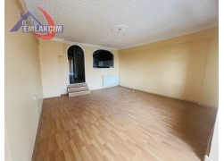 ERDEMİR CADDESİ ÜZERİNDE 3+1 KİRALIK DAİRE