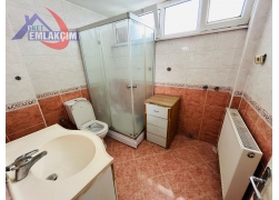 AKARCADA SİTE İÇERİSİNDE SATILIK 3+1 DAİRE