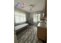 KIŞLA MEVKİNDE İŞÇİLER İÇİN UYGUN KİRALIK BİNA