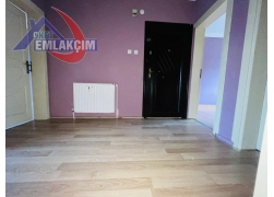 KAVAKLIK MAHALLESİNDE KİRALIK 2+1 DAİRE