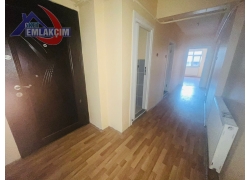 ERDEMİR CADDESİ ÜZERİNDE 3+1 KİRALIK DAİRE