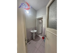 KIŞLA MEVKİNDE İŞÇİLER İÇİN UYGUN KİRALIK BİNA