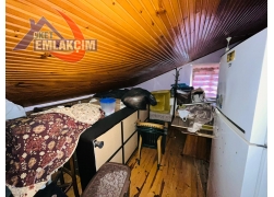 KAVAKLIK MAHALLESİNDE ANAYOLA 100M MESAFEDE SATILI