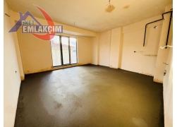 KEPEZ UYUYAN GÜZEL MEVKİNDE SATILIK SIFIR 1+1 DAİR